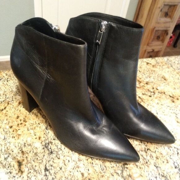 Marc Fisher LTD LUNNO Pointed Toe Block Heel Ankle Boot Size: 8M - Picture 8 of 14